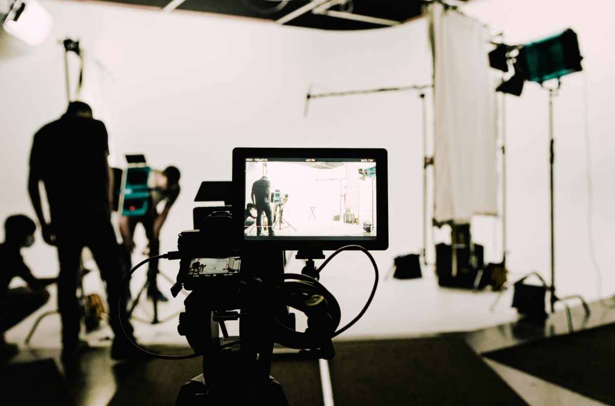 Twitch Streamer Lighting: Why FL Studio Forums Aren't the Source